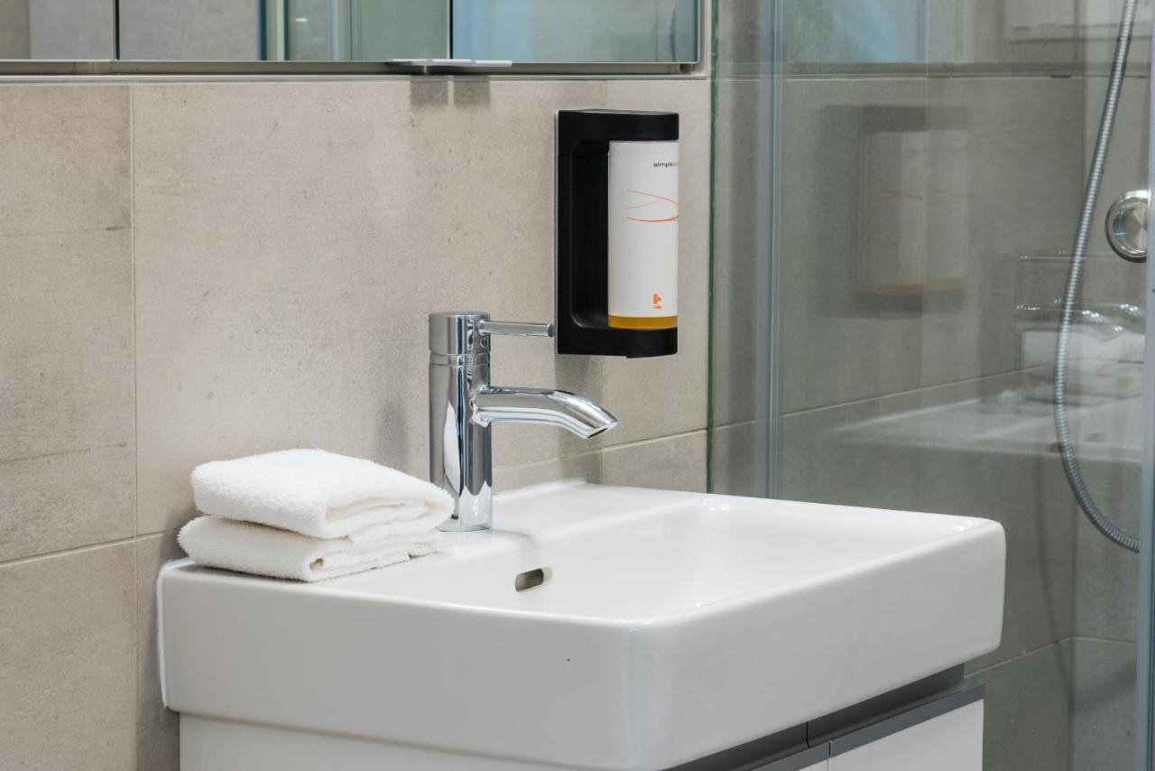 City Castle Apartments Free Parking 브라티슬라바 외부 사진