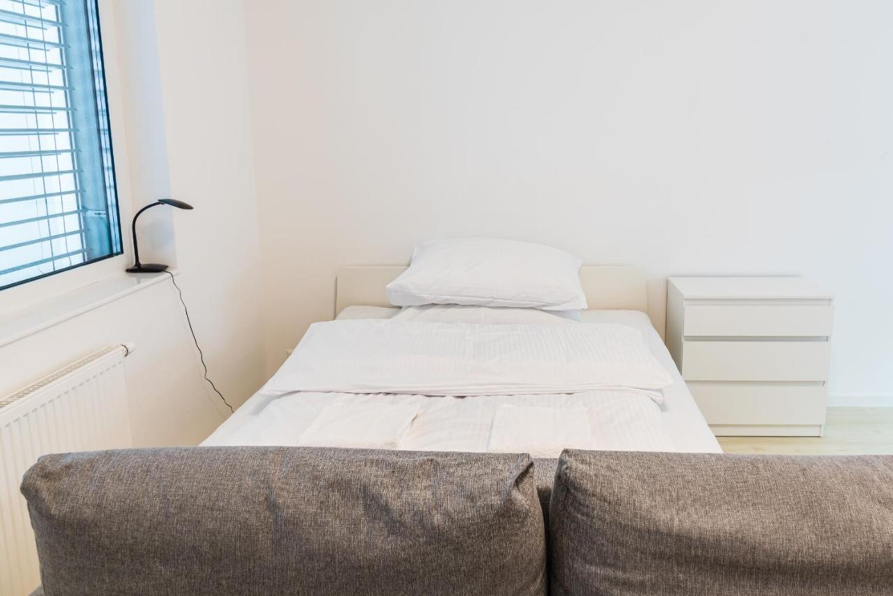 City Castle Apartments Free Parking 브라티슬라바 외부 사진