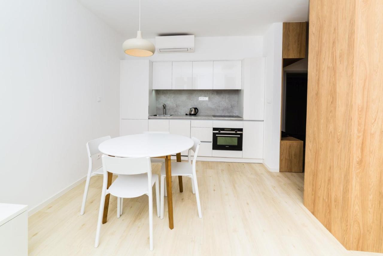 City Castle Apartments Free Parking 브라티슬라바 외부 사진