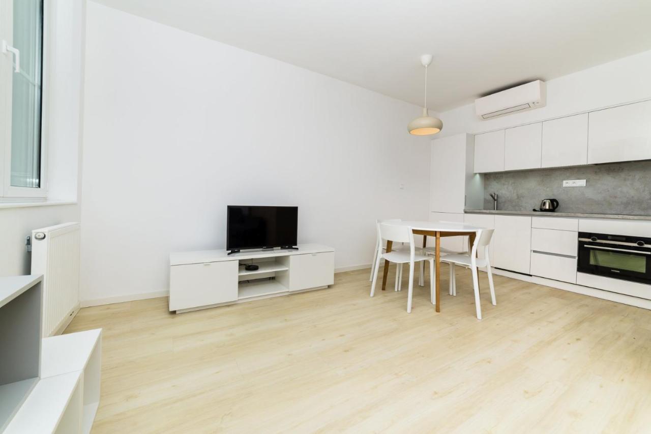 City Castle Apartments Free Parking 브라티슬라바 외부 사진