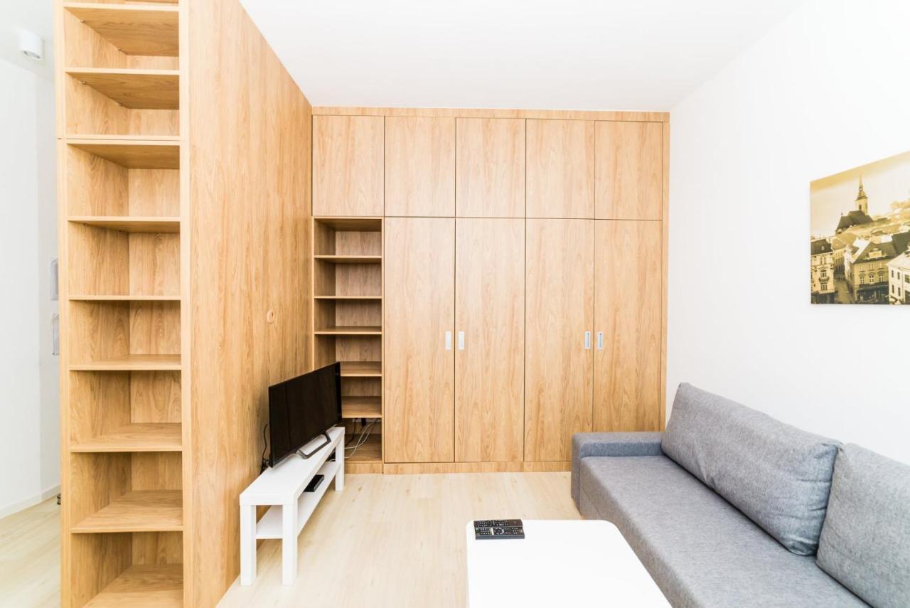City Castle Apartments Free Parking 브라티슬라바 외부 사진