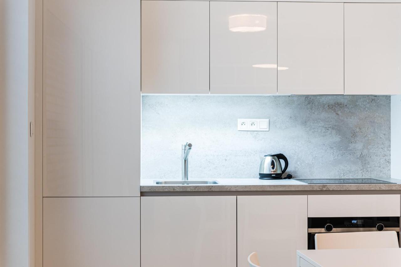 City Castle Apartments Free Parking 브라티슬라바 외부 사진