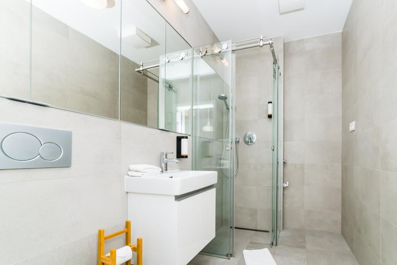 City Castle Apartments Free Parking 브라티슬라바 외부 사진